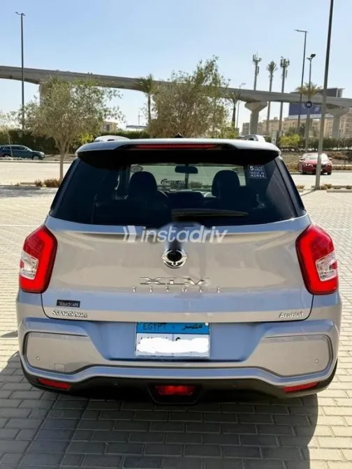سانج يونج تيفولى XLV 2024 رمادي مستعملة للبيع - 4