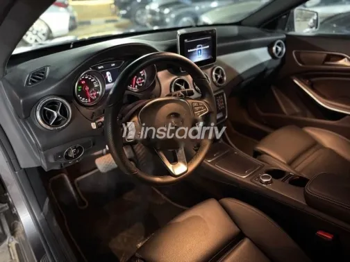 مرسيدس CLA 180 2019 رمادي مستعملة للبيع - 4