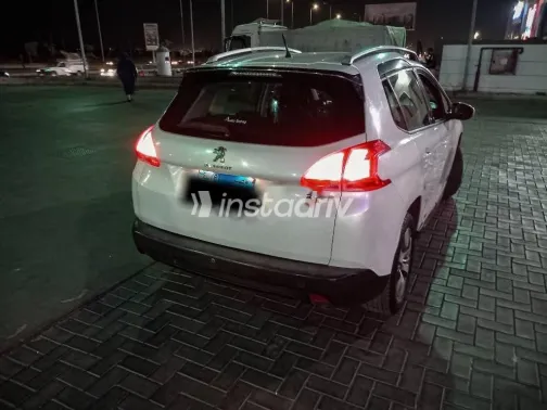 Peugeot 2008 2015 White Used for Sale - 4