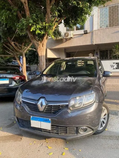 Renault Logan 2017 White Used for Sale - 2