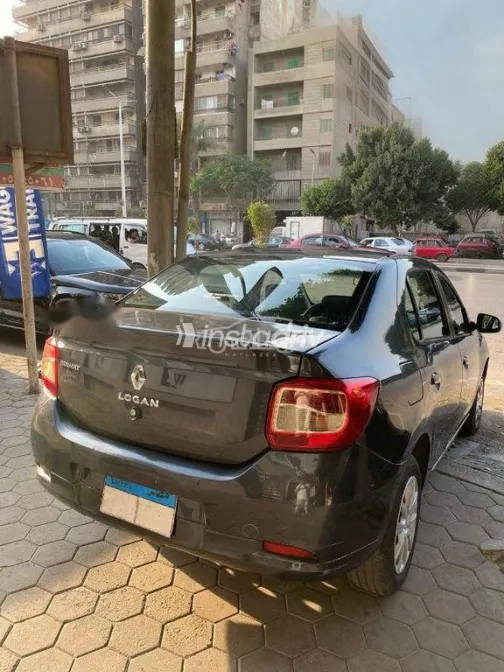 Renault Logan 2017 White Used for Sale - 5