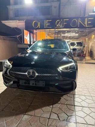 مرسيدس C 180 2022 أسود مستعملة للبيع