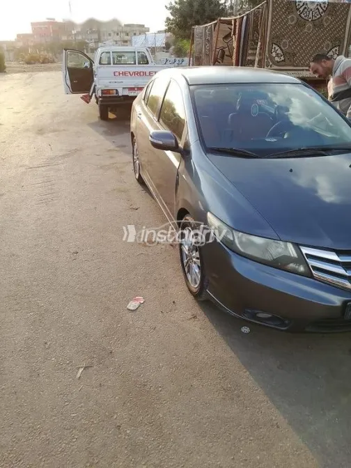 Honda City 2013 Gray Used for Sale - 5