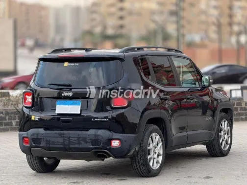 جيب رينيجيد 2019 أسود مستعملة للبيع - 4