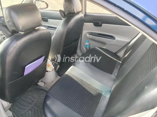 هيونداي اكسنت 2006 أزرق غامق مستعملة للبيع - 5