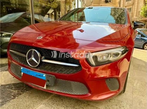 Mercedes A 180 2021 Dark Red Used for Sale - 1