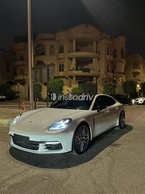 Porsche Panamera 2017 White Used for Sale - 4