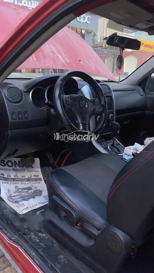 سوزوكى فيتارا 2009 أحمر مستعملة للبيع - 4