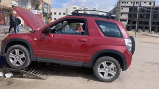 سوزوكى فيتارا 2009 أحمر مستعملة للبيع