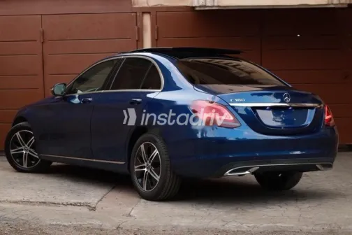 مرسيدس C 180 2020 أزرق غامق مستعملة للبيع - 1