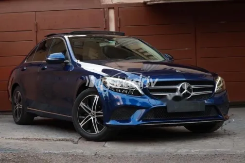 مرسيدس C 180 2020 أزرق غامق مستعملة للبيع - 2