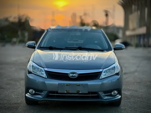 بى واى دى‬ F3 2024 رمادي مستعملة للبيع - 1