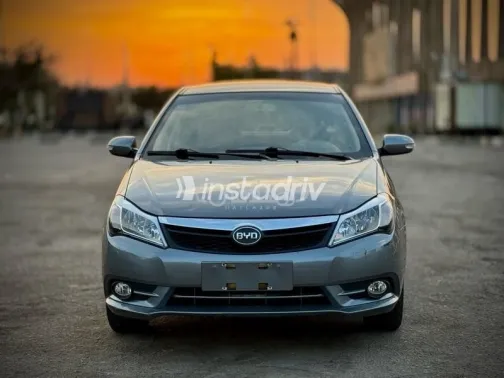 بى واى دى‬ F3 2024 رمادي مستعملة للبيع - 3