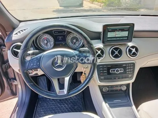 مرسيدس CLA 180 2015 رمادي مستعملة للبيع - 4