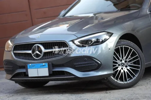 مرسيدس C 180 2023 فضي مستعملة للبيع - 4
