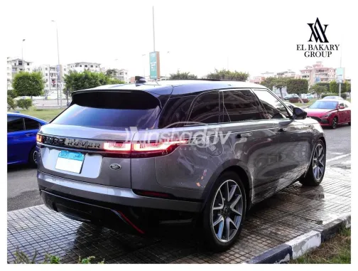 Land Rover Velar 2021 Silver Used for Sale - 2