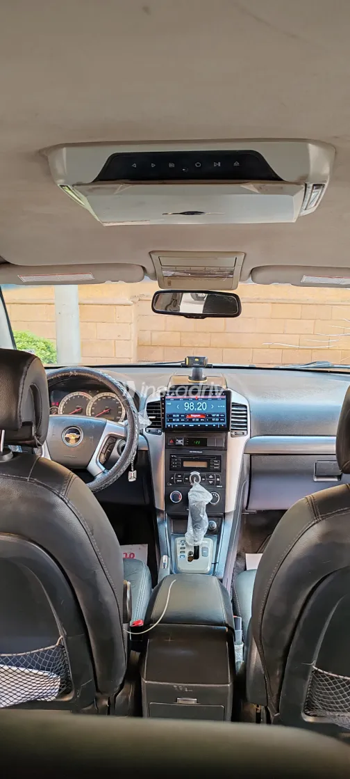 Chevrolet Captiva 2012 White Used for Sale - 9