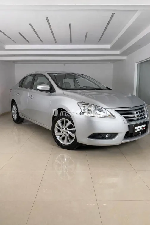 Nissan Sentra 2023 White Used for Sale - 3