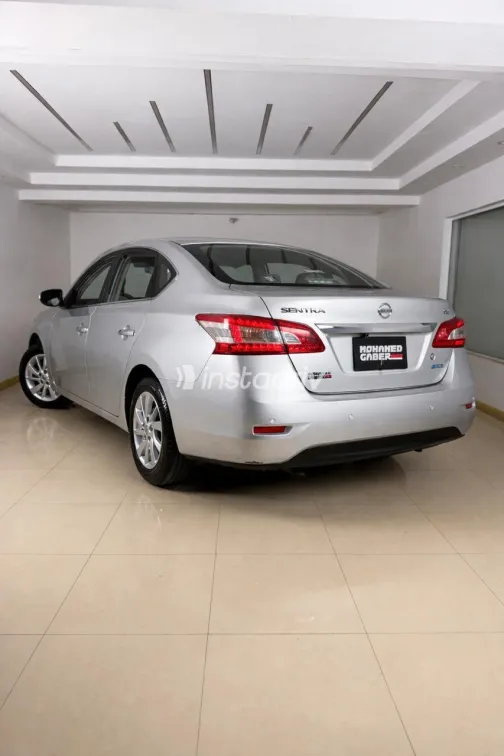Nissan Sentra 2023 White Used for Sale - 4