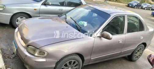 هيونداي اكسنت 1999 أبيض مستعملة للبيع - 3