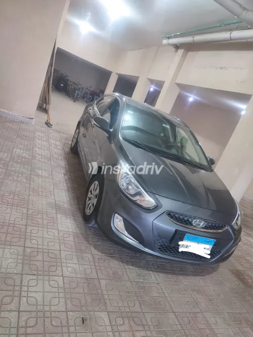 هيونداي اكسنت RB 2024 أبيض مستعملة للبيع - 1