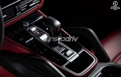 بورش كايين اس 2023 أبيض مستعملة للبيع - 6