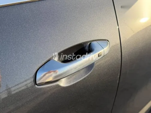 كيا سيلتوس 2025 رمادي جديدة للبيع - 5