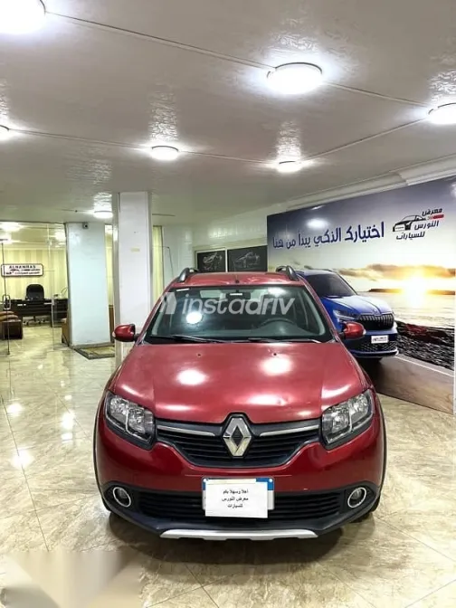 رينو سانديرو 2016 أحمر مستعملة للبيع - 1