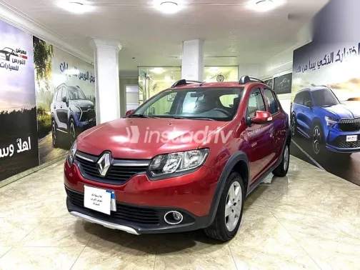 رينو سانديرو 2016 أحمر مستعملة للبيع - 2