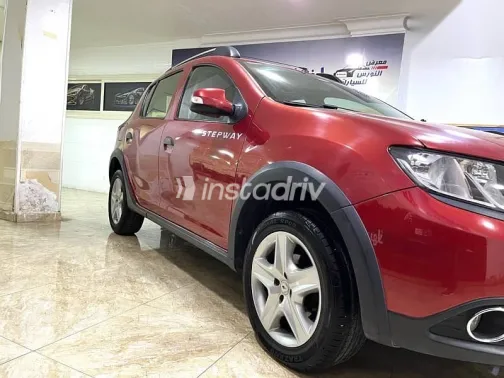 رينو سانديرو 2016 أحمر مستعملة للبيع - 9