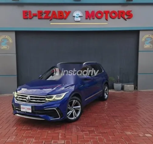 Volkswagen Tiguan 2023 Dark Blue Used for Sale - 3