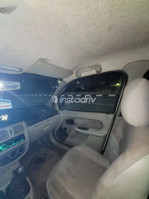 رينو كليو 2004 أبيض مستعملة للبيع - 5