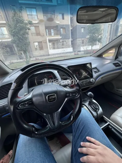 Honda Civic 2010 Gray Used for Sale - 2