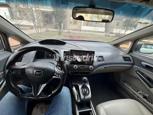 Honda Civic 2010 Gray Used for Sale - 3