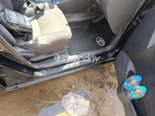 تويوتا كورولا 2005 أسود مستعملة للبيع - 4