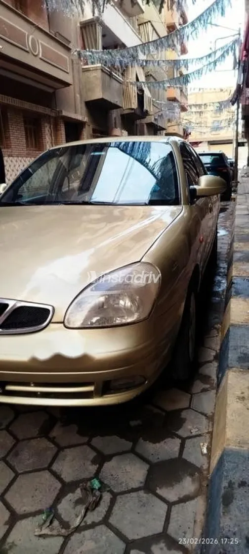 Daewoo Nubira 2 2002 Gold Used for Sale - 3