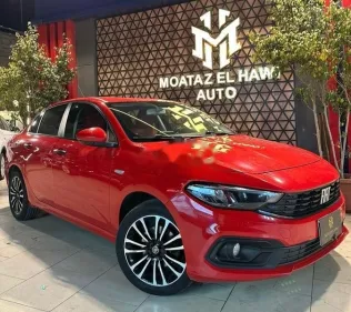 فيات تيبو 2021 أحمر مستعملة للبيع