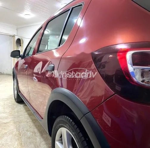 رينو سانديرو  ( ستيب  واى ) 2016 أحمر مستعملة للبيع - 5