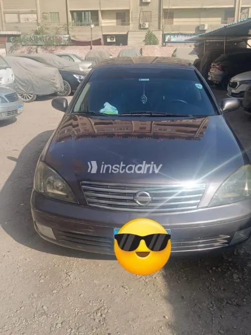 نيسان صنى 2015 باذنجاني مستعملة للبيع - 1