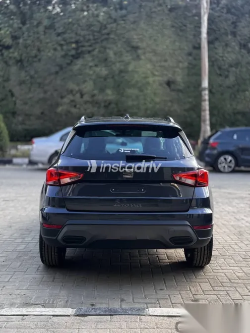 سيات ارونا 2026 رمادي جديدة للبيع - 3