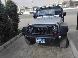 جيب رانجلر 2010 فضي مستعملة للبيع