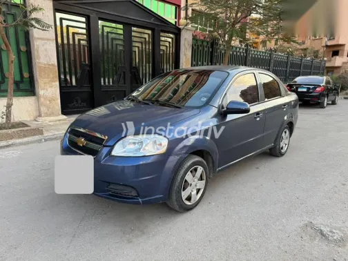 شيفروليه افيو 2016 أزرق غامق مستعملة للبيع - 2