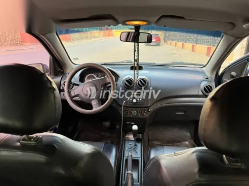 شيفروليه افيو 2016 أزرق غامق مستعملة للبيع - 6