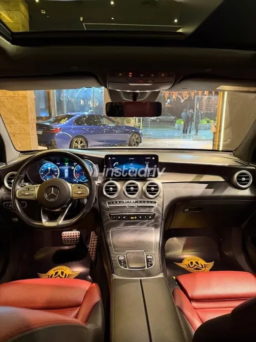 مرسيدس GLC 2022 أبيض مستعملة للبيع - 3