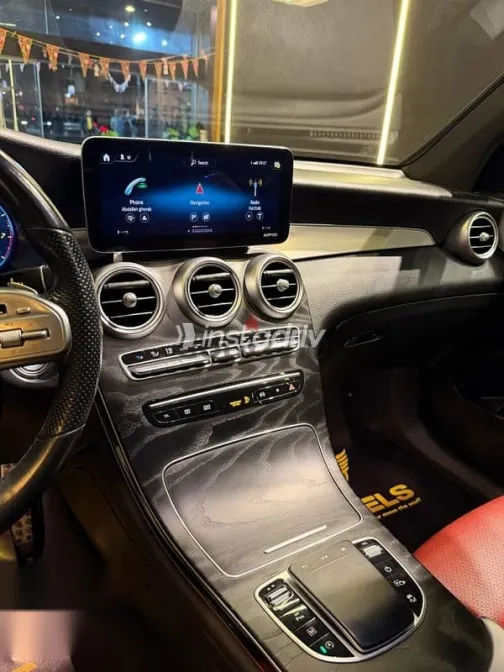 مرسيدس GLC 2022 أبيض مستعملة للبيع - 9