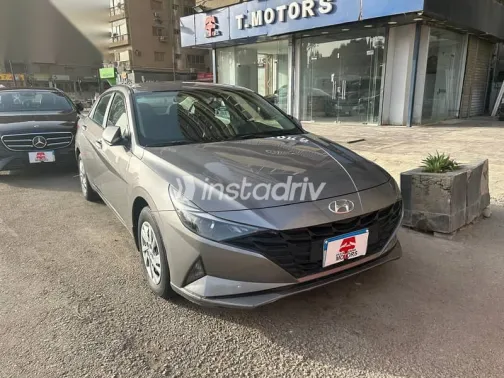 Hyundai Elantra 2021 Silver Used for Sale - 3