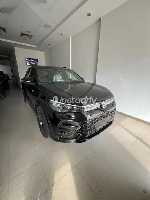 Volkswagen Tiguan 2026 Black New for Sale - 3