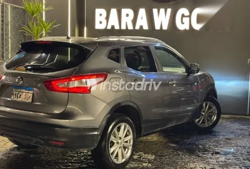 نيسان قشقاي 2017 رمادي مستعملة للبيع - 4