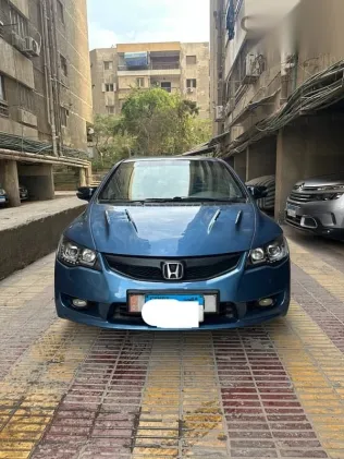 هوندا سيفك 2009 أزرق غامق مستعملة للبيع