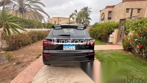 ام جى ار اكس 5 2023 أسود مستعملة للبيع - 4